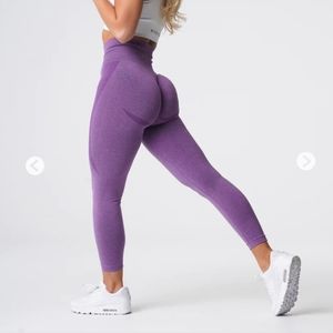 Violet Seamless NVGTN Leggings